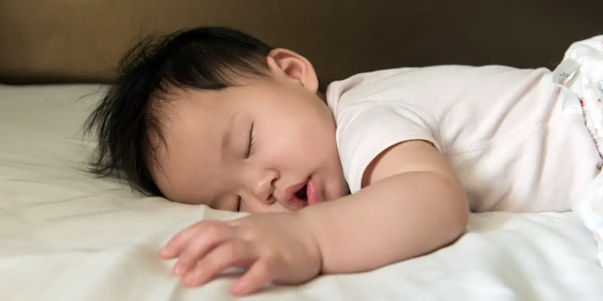 how to get your baby to sleep in bassinet