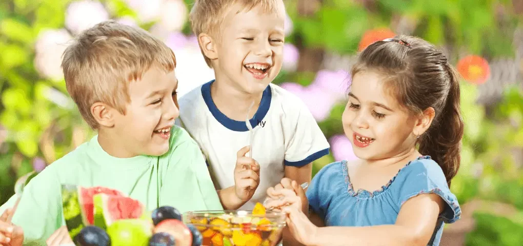 eating healthy snacks for kids and enjoying it